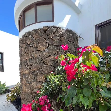 Oasis En Lanzarote * קוסטה טגוויסה